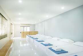 Ivy Cottage by Qiu Hotel