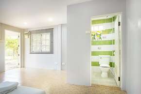 Ivy Cottage by Qiu Hotel