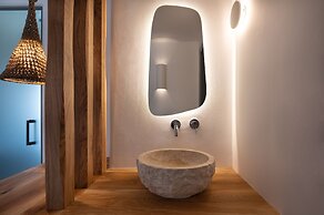 Kosmitis Suites & Villas