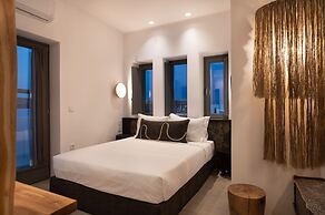 Kosmitis Suites & Villas