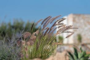 Kosmitis Suites & Villas