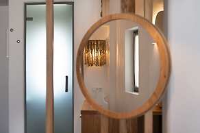 Kosmitis Suites & Villas