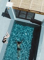 Kosmitis Suites & Villas