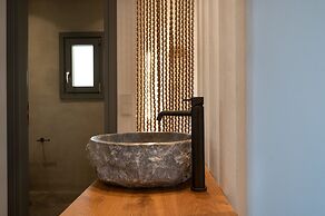 Kosmitis Suites & Villas