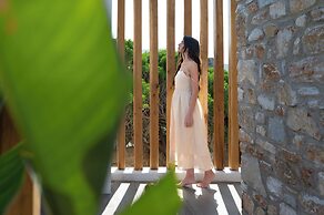 Kosmitis Suites & Villas