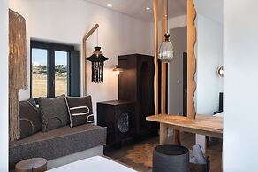 Kosmitis Suites & Villas