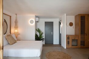 Kosmitis Suites & Villas