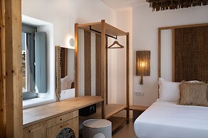 Kosmitis Suites & Villas