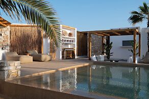 Kosmitis Suites & Villas