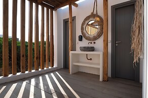 Kosmitis Suites & Villas