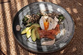 Kosmitis Suites & Villas