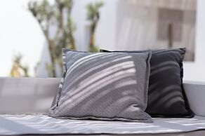 Kosmitis Suites & Villas