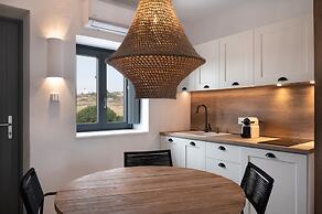 Kosmitis Suites & Villas