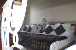 Hotel Raymond VII