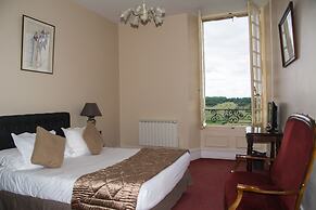Hotel Raymond VII