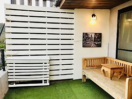 Daban Six Guest House