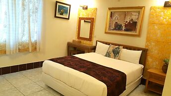 Daban Six Guest House