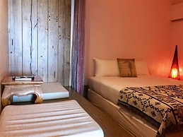 Daban Six Guest House