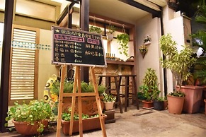 Daban Six Guest House