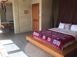 Daban Six Guest House