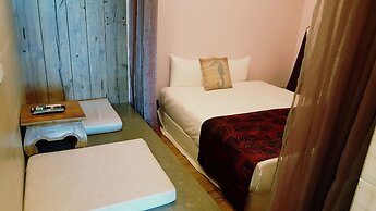 Daban Six Guest House