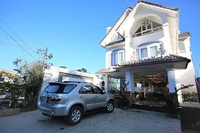 Bazan Dalat Hotel