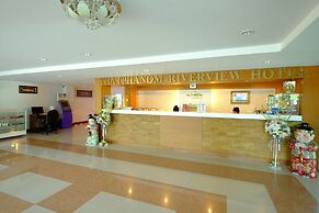 Thatphanom River View Hotel