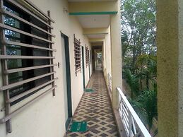 Hotel Om Sai Chattra Icon Residency