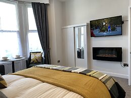 Marlborough Sea View Holiday Apartments