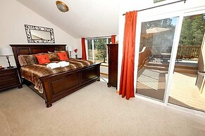 1884 Bakersfield 5 Bedroom Home by RedAwning