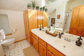 1884 Bakersfield 5 Bedroom Home by RedAwning