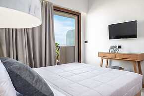 Alektor Studios & Apartments