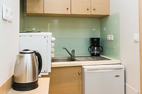 Alektor Studios & Apartments