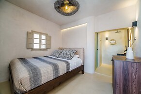 Phaos 1870 A Restored Winery