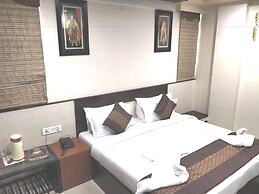 Hotel Jinendra Palace