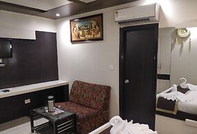 Hotel Jinendra Palace