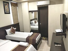 Hotel Jinendra Palace