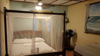 Hotel La Barca De Oro - Hostel