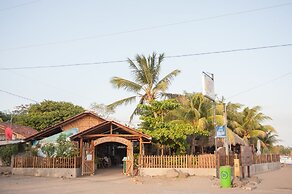 Hotel La Barca De Oro - Hostel