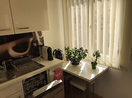 Apartment 1010