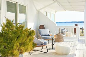 Aqua by American Beech - Adults Only