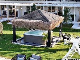 Aqua by American Beech - Adults Only