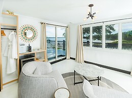 Aqua by American Beech - Adults Only