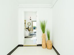 Aqua by American Beech - Adults Only