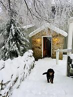 Feathertop Alpine Lodge