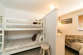 Feathertop Alpine Lodge