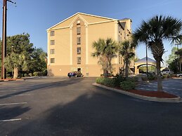 Country Inn & Suites by Radisson, Murrells Inlet, SC