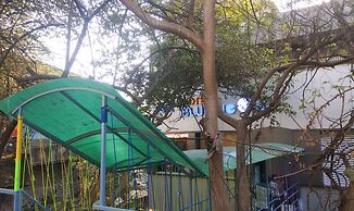 Treebo Blue Moon Powai