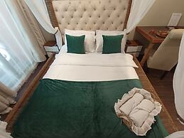 The Staycation - Boutique rooms