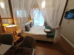 The Staycation - Boutique rooms